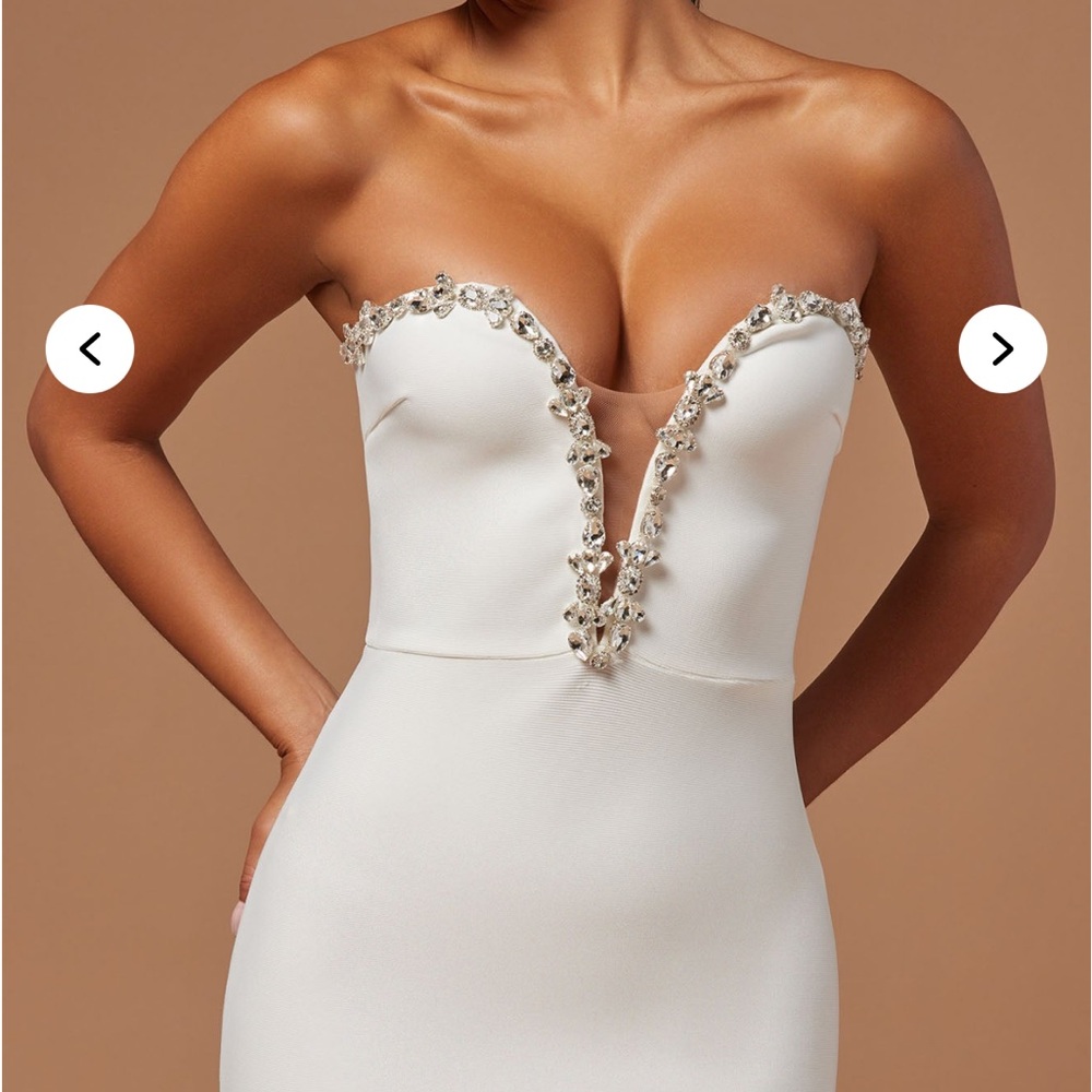 Odessa Embellished Bandage Gown - White